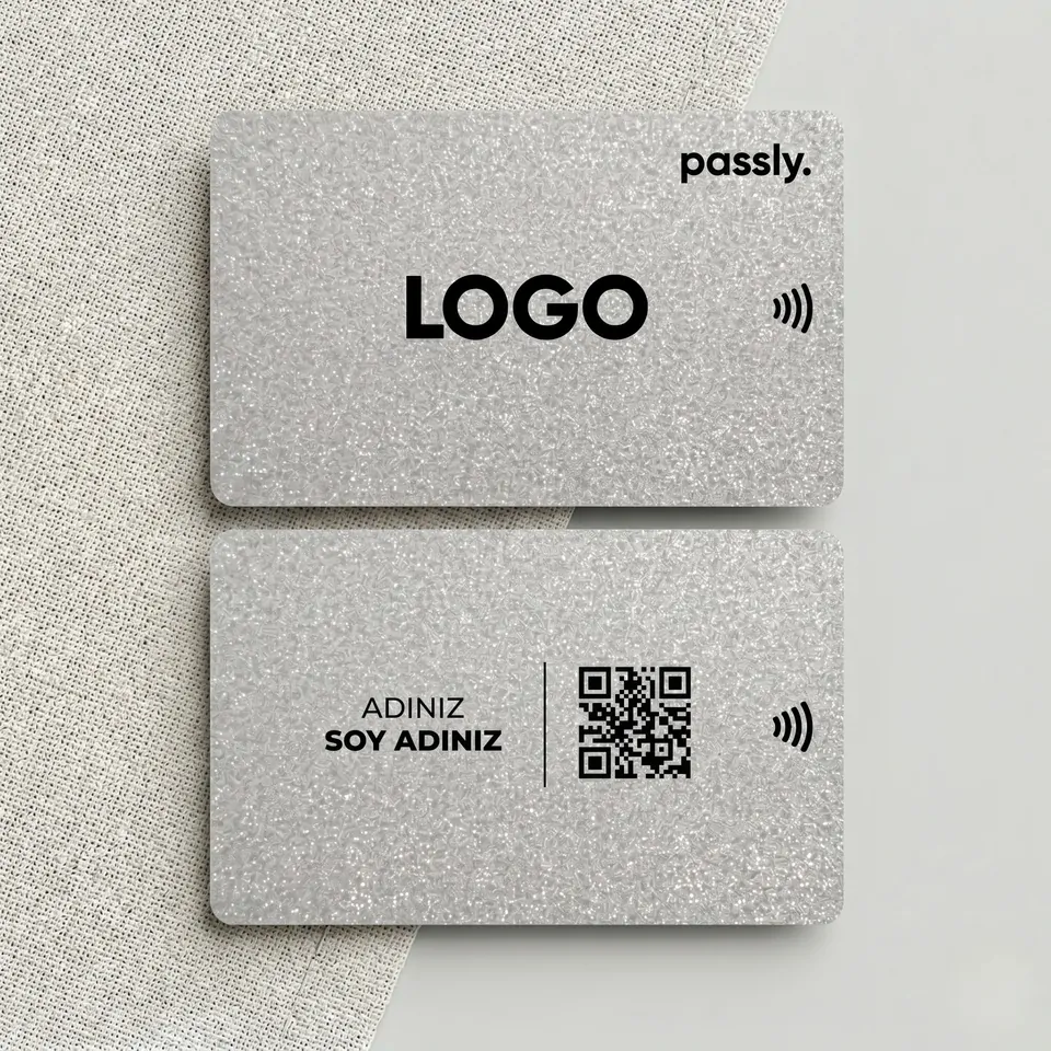 Carte de visite numérique – Argent — Recto